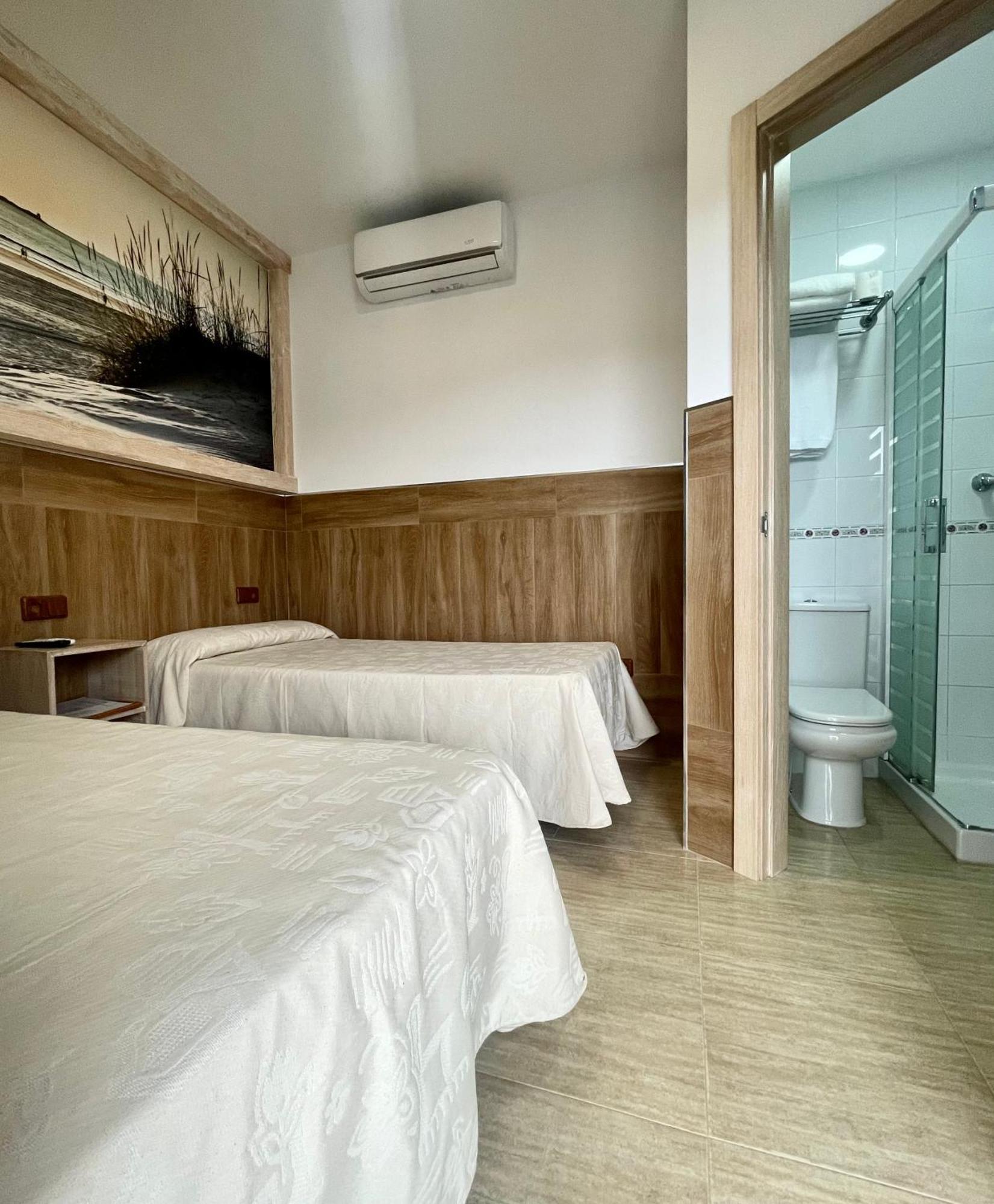 Hostal Noli Чиклана-де-ла-Фронтера Экстерьер фото